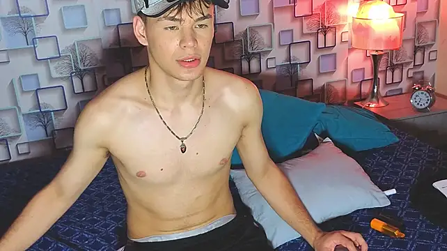 LoganSteel_'s Webcam Show