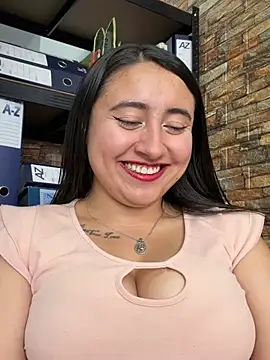 _Sarah-Office1 XXX чат на живо