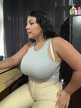 Chat +18 de karlyprintt ao vivo