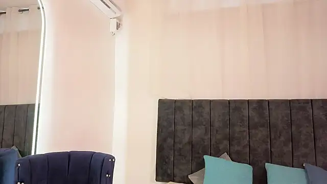 XXX chat uživo modela zoee_hamilton