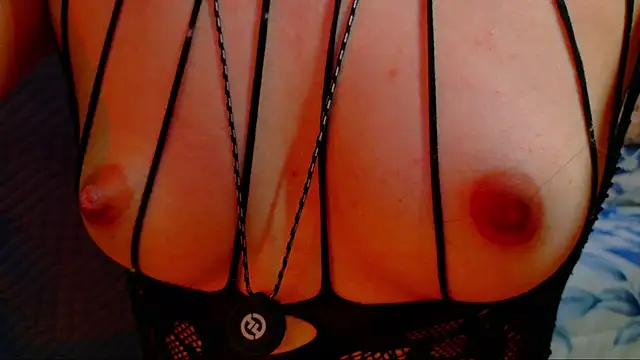 Chat +18 de minakitsume ao vivo