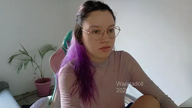 Chat +18 de WandaDoll ao vivo