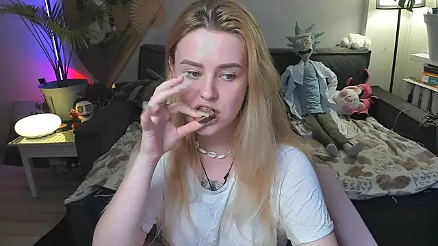 צ'אט XXX בשידור חי של Alexa_Pirs