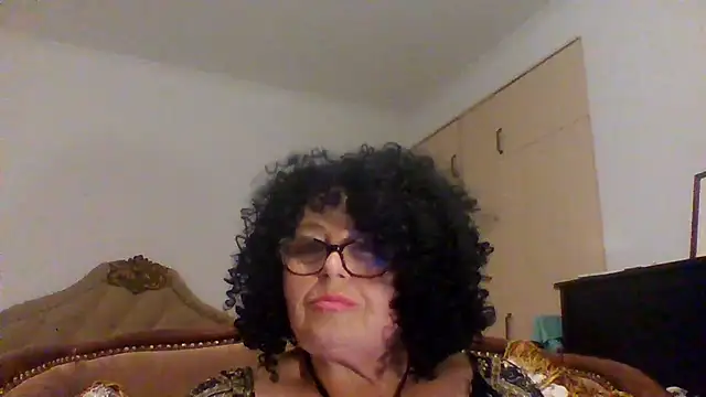 Chat +18 de Milaniya606 ao vivo