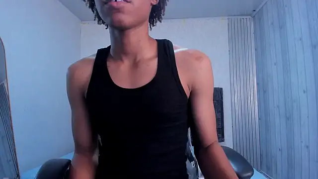 luccas_lowee Шоу с уебкамера