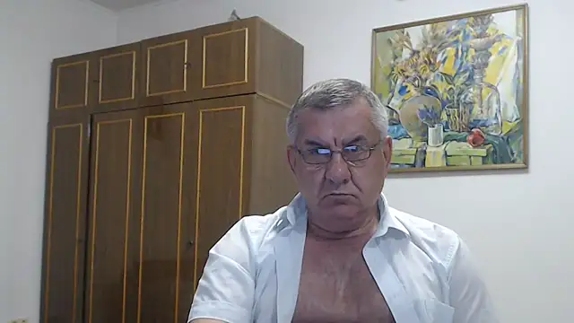 Show modela machomale3 na web-kameri