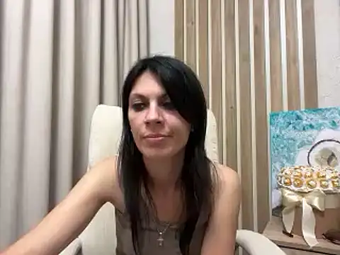XXX chat uživo modela InjaAtHome