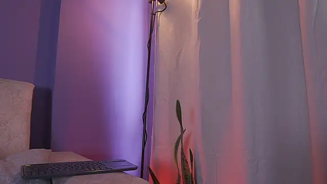 عرض كام roselinedior