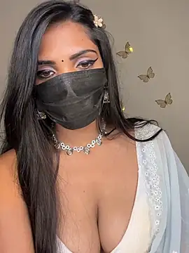 Chat +18 de Lovely_Babiee ao vivo