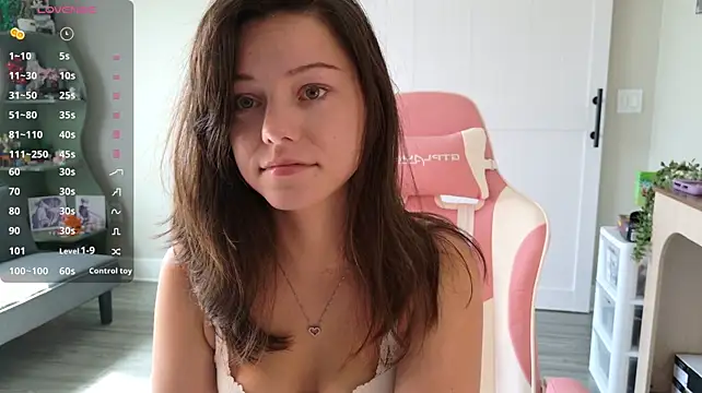 lilbbyily Show in webcam