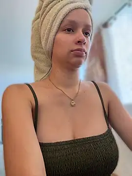 Chat XXX ao vivo de Soy_Sara7
