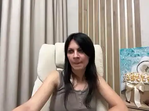 InjaAtHome's Live XXX Chat