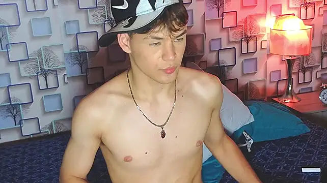 Chatroom XXX en direct de LoganSteel_
