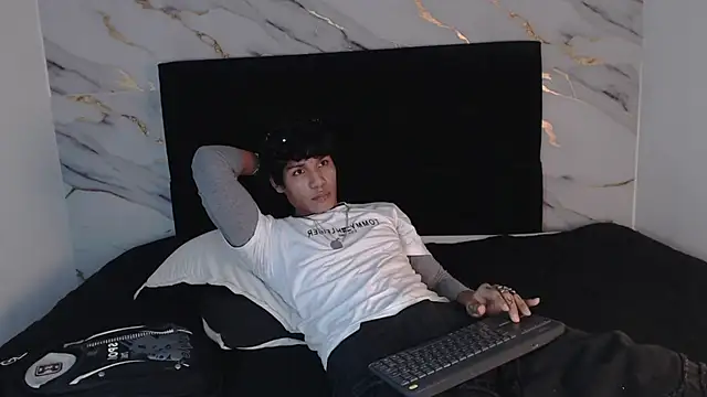 MaximilianRoth 라이브 XXX 채팅