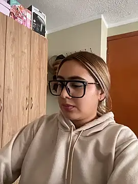 Miabonnett_'s Live XXX Chat