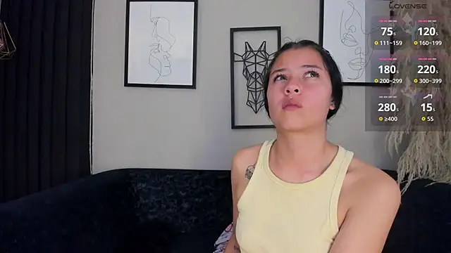 Kiki_Cam__: απευθείας συνομιλία ΧΧΧ