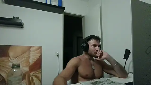 alpha-hunk Chat XXX live