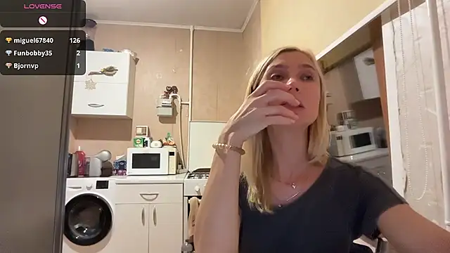 AngelJeni Chat XXX in diretta