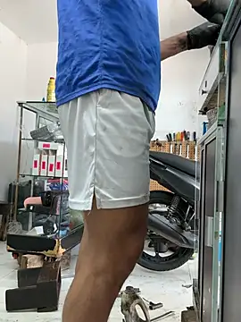 Paul22cm- Live XXX Chat