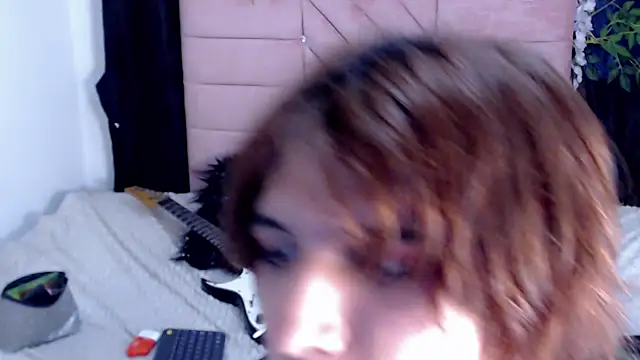 oli_dusk's Webcam Show