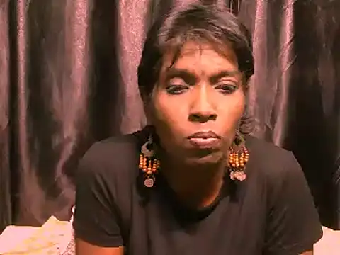 Fuckable_Nasty_MILF 现场XXX聊天