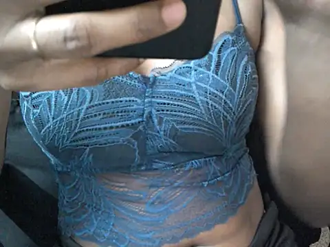 Couplehot00's Live XXX Chat