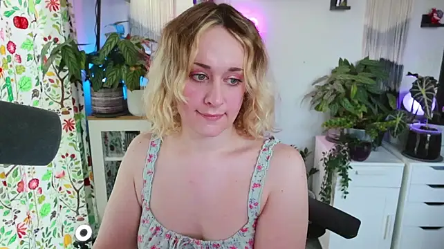 צ'אט XXX בשידור חי של xzoeyryanx