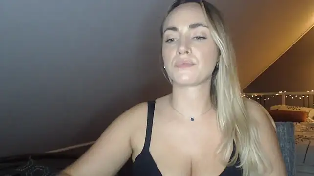ScarlettSensitive XXX чат на живо
