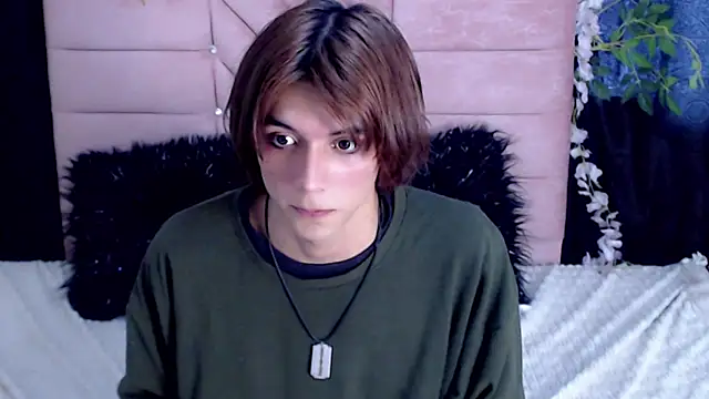 oli_dusk Chat XXX live
