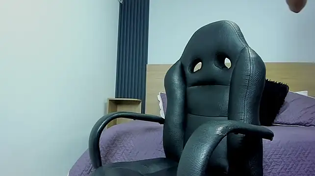 Lois_stone live XXX chat
