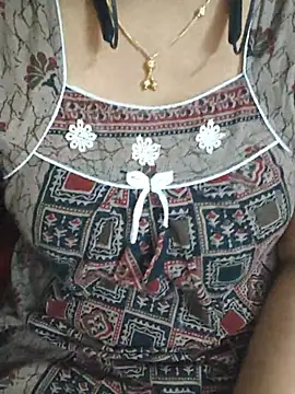 soundharya_tamil Шоу с уебкамера