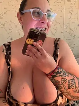 LupitaHaze Chat XXX in diretta