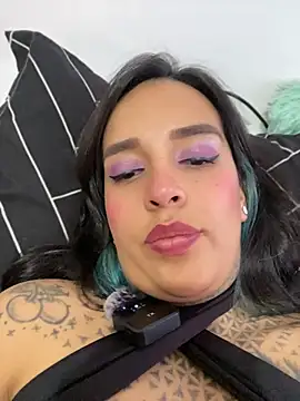 Annie_Alicee Adlı Modelin Canlı XXX Sohbeti