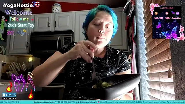 Živý XXX chat YogaHottie76