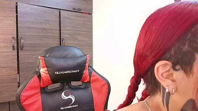 selene_red_'s Live XXX Chat