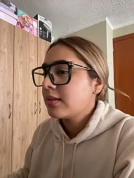 Miabonnett_ Chat XXX in diretta