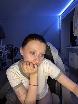 XXX chat uživo modela Uniarten
