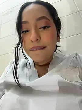 MiaCamille_ Chat XXX in diretta