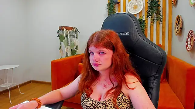 ChloeHalses Adlı Modelin Canlı XXX Sohbeti