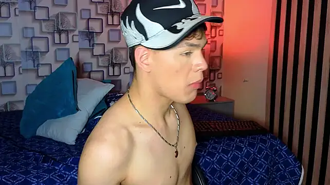 XXX chat uživo modela LoganSteel_