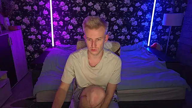 XXX chat uživo modela Vuitton