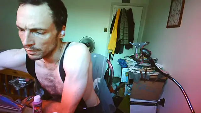 JohnnyMoves live XXX chat