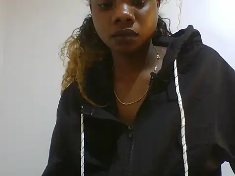 Chat XXX en directo de cythuu03