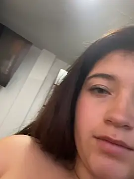 Chat +18 de Karina_Leon ao vivo