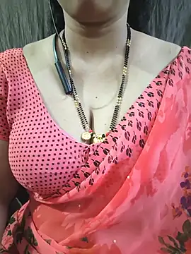 bhuvana_555's Live XXX Chat
