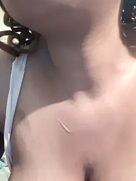 realsquirter 现场XXX聊天