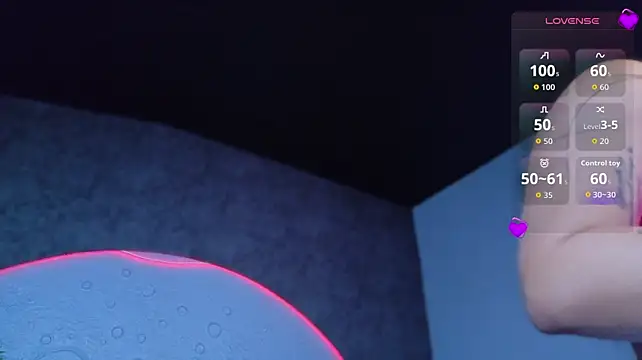 ReinaChloe 现场XXX聊天