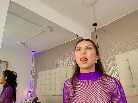 Ariana_CellFg's Live XXX Chat
