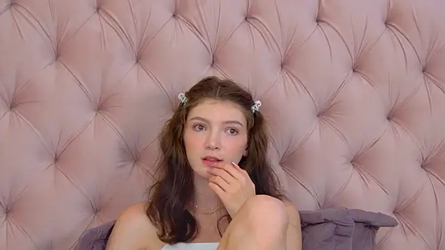 Chatroom XXX en direct de SophiaProve