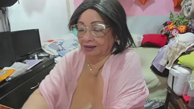 دردشة Mrs_mommy_ الجنسية المباشرة